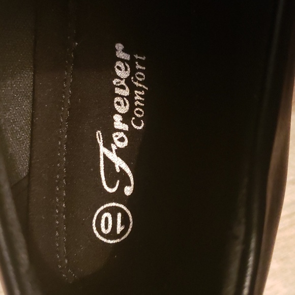 NEW FOREVER COMFORT WOMENS FLATS SIZE 10 - Picture 2 of 8